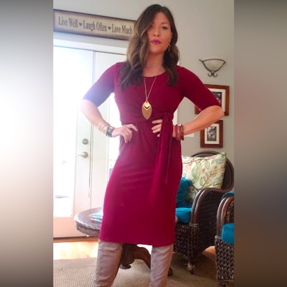Burgundy dress with waist tie